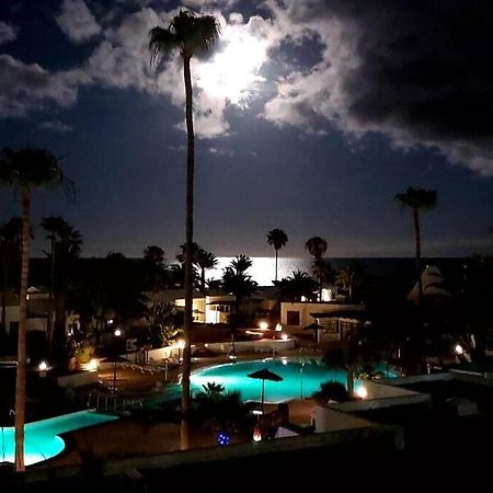 Luxury Ocean View Playa Roca Appartement Costa Teguise Buitenkant foto