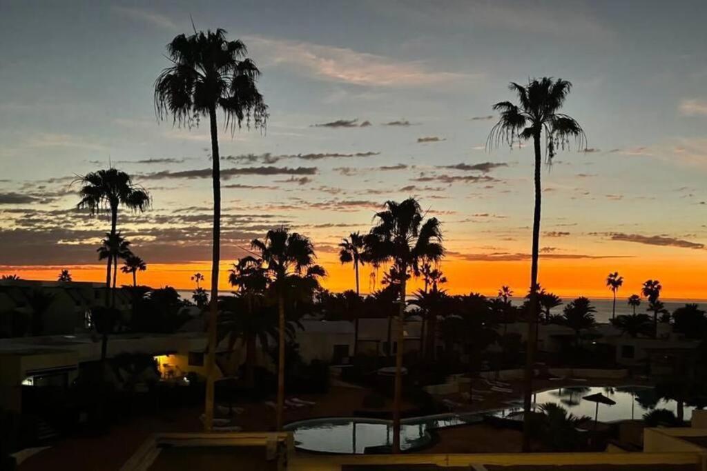 Luxury Ocean View Playa Roca Appartement Costa Teguise Buitenkant foto