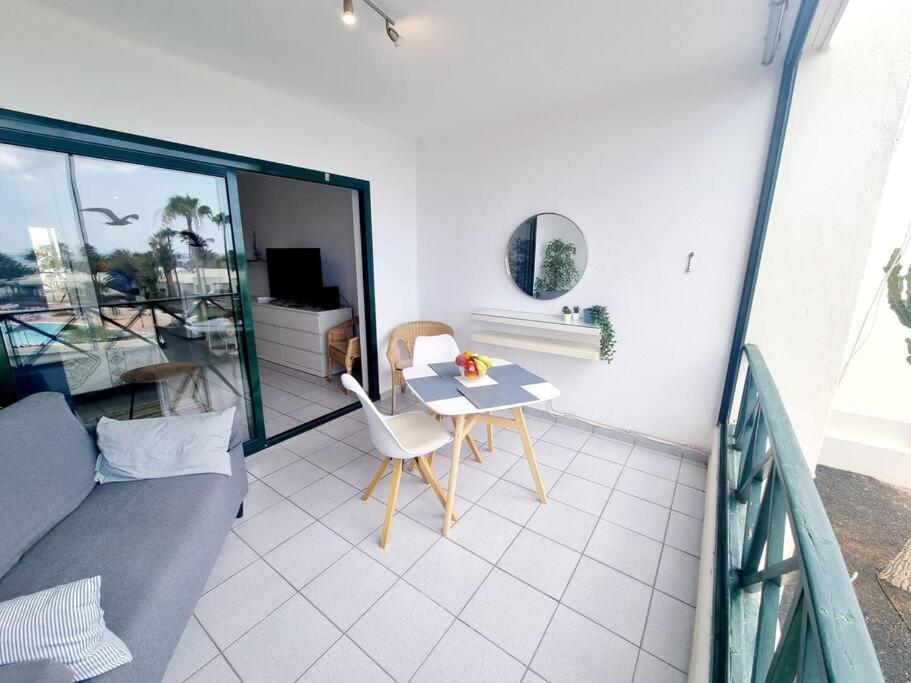 Luxury Ocean View Playa Roca Appartement Costa Teguise Buitenkant foto