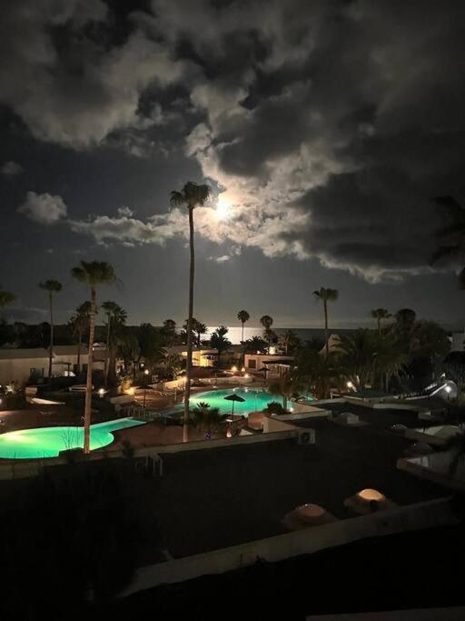 Luxury Ocean View Playa Roca Appartement Costa Teguise Buitenkant foto