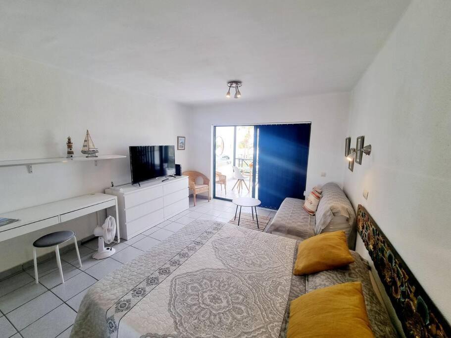 Luxury Ocean View Playa Roca Appartement Costa Teguise Buitenkant foto