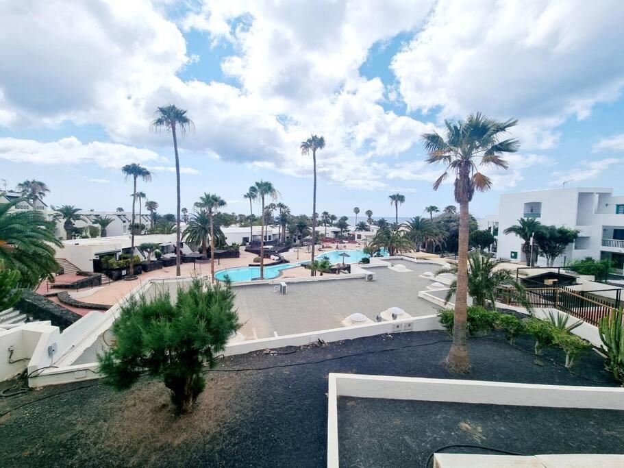 Luxury Ocean View Playa Roca Appartement Costa Teguise Buitenkant foto