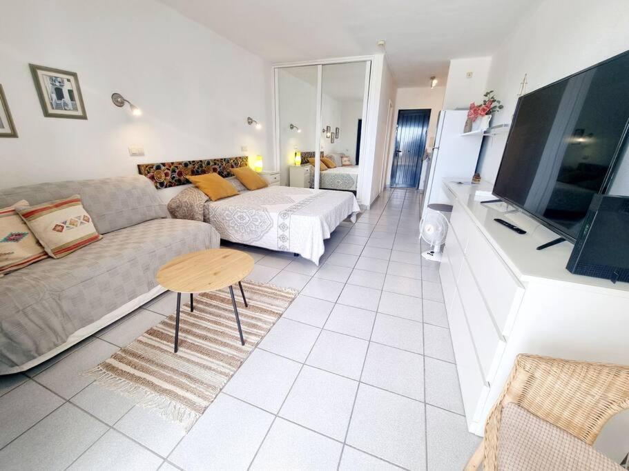 Luxury Ocean View Playa Roca Appartement Costa Teguise Buitenkant foto